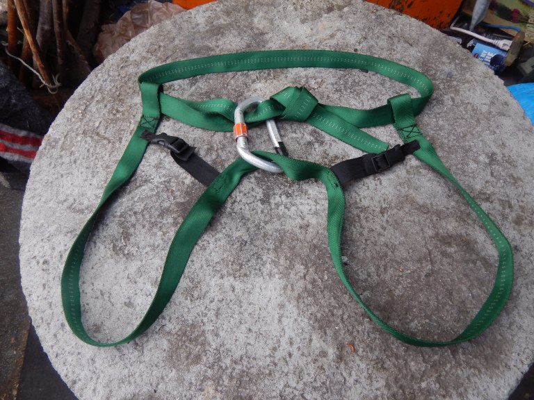 Homemade minimalist alpine harness – fresh alpine line